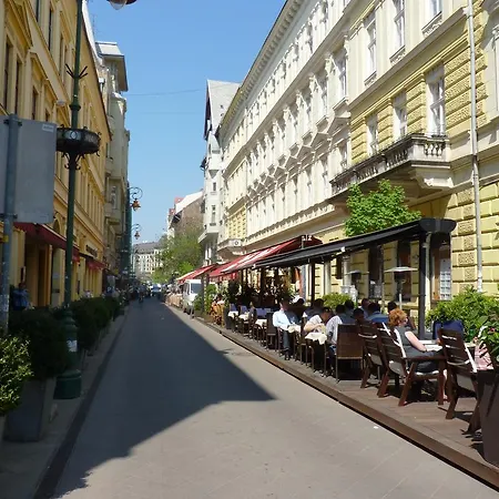 Διαμέρισμα Raday Street