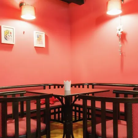 布达佩斯拉道伊街公寓 *